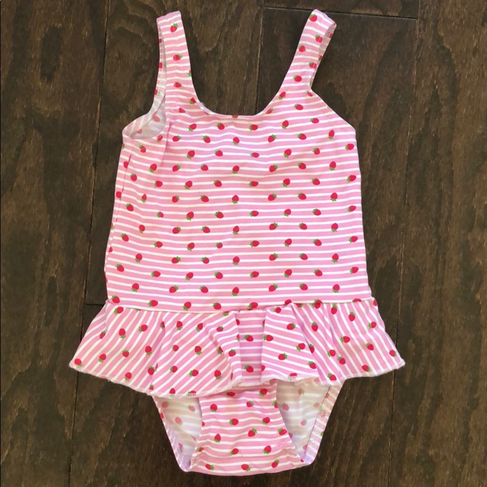 Strawberry 🍓 Bathing suit 18-24